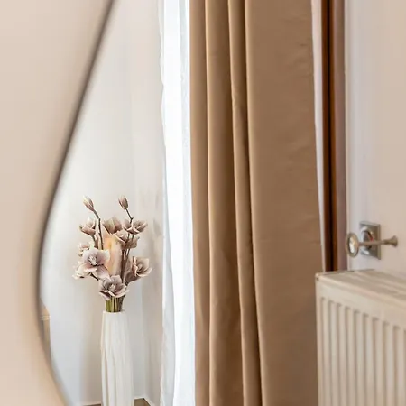 Diamond Of Naxos -chora-